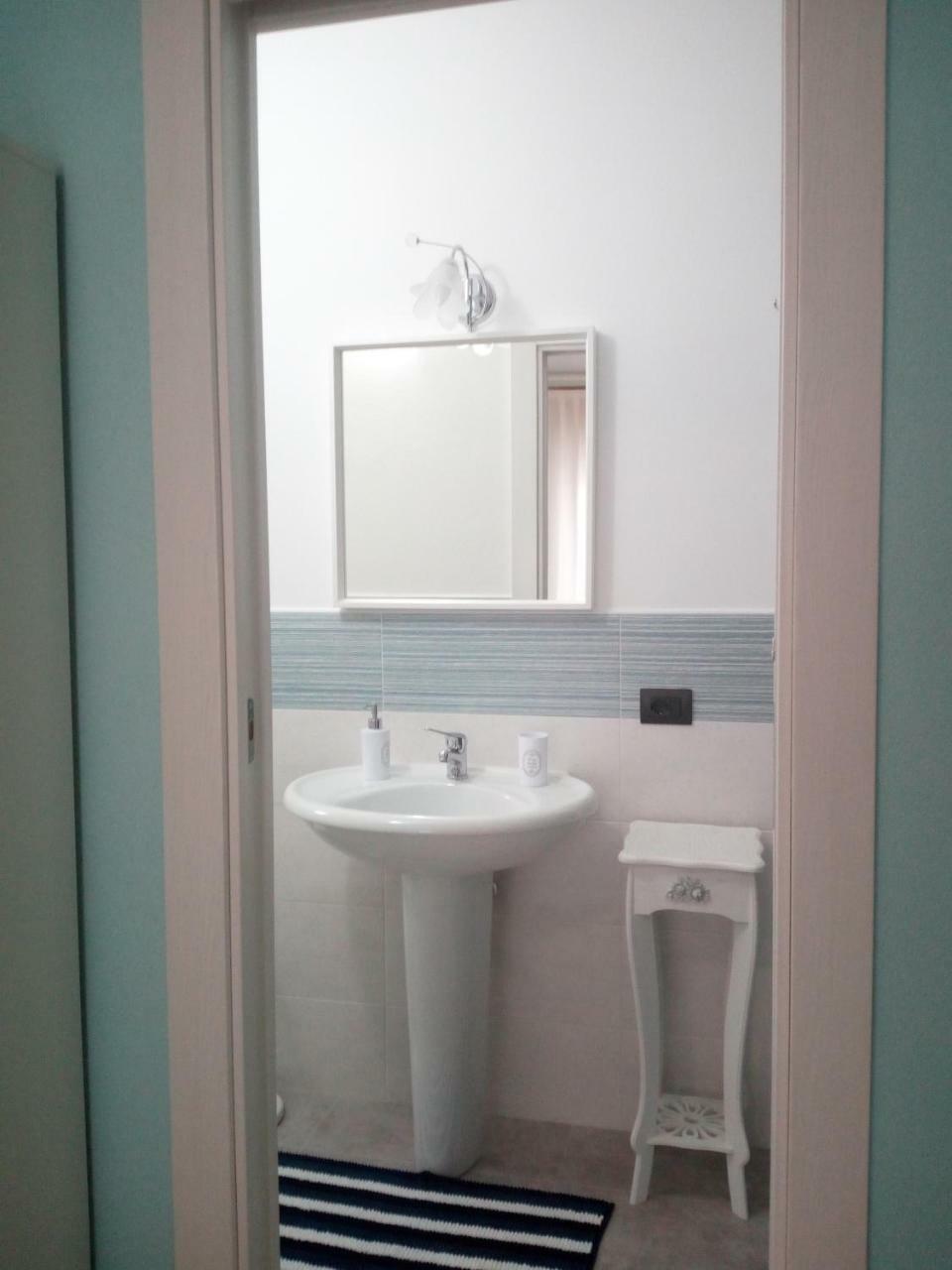Capo dʼOrlando B&B La Finestra Sul Mare מראה חיצוני תמונה