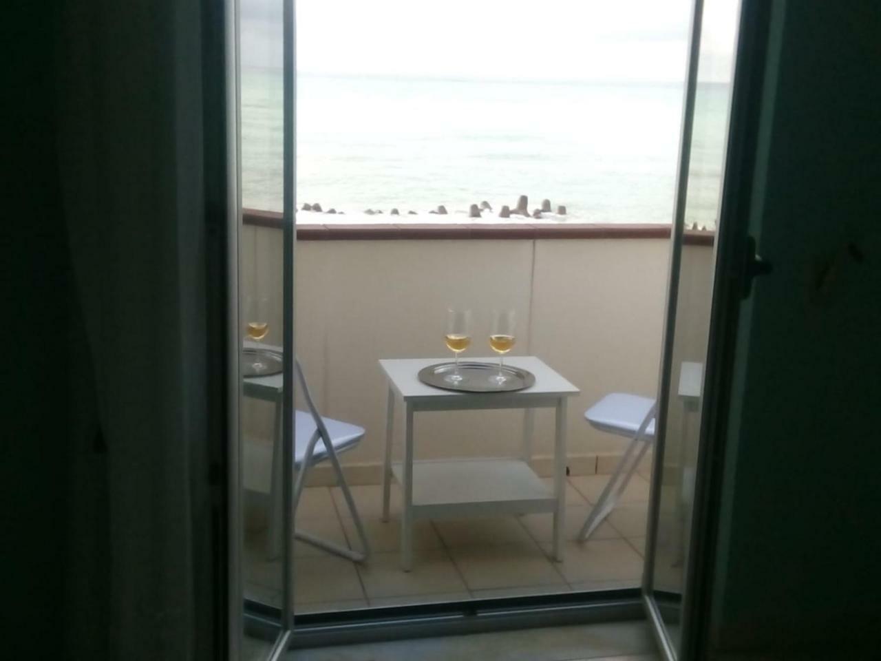 Capo dʼOrlando B&B La Finestra Sul Mare מראה חיצוני תמונה