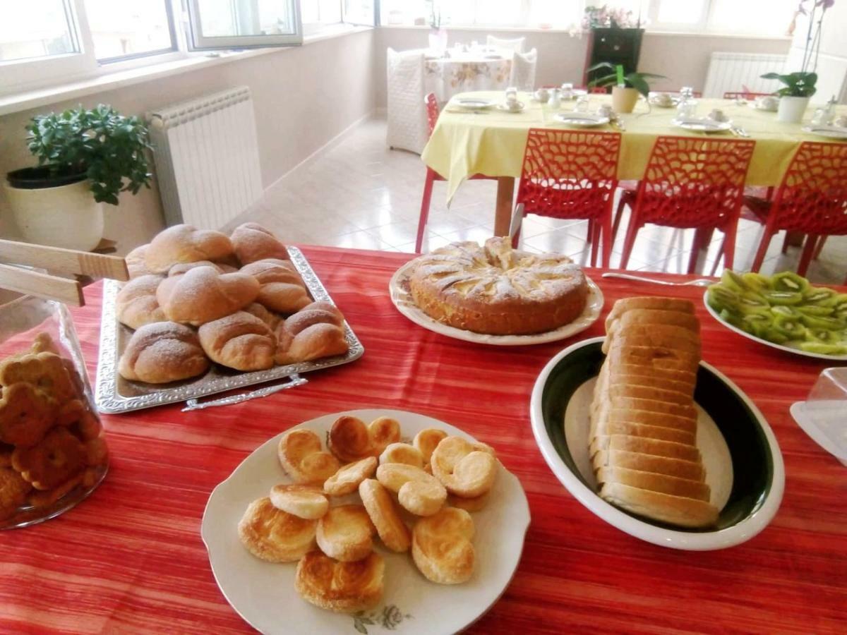 Capo dʼOrlando B&B La Finestra Sul Mare מראה חיצוני תמונה