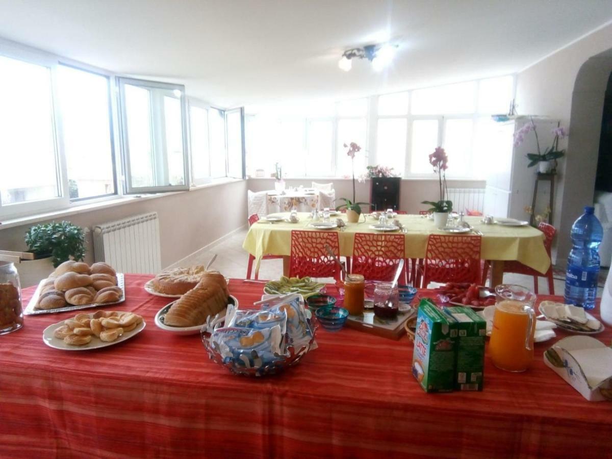 Capo dʼOrlando B&B La Finestra Sul Mare מראה חיצוני תמונה